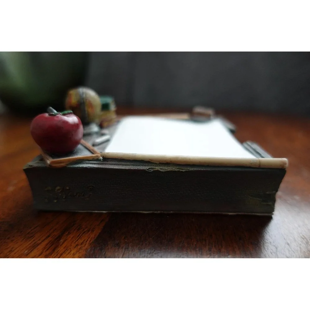 S Sarna Teacher Student Memo‎ Holder Desk Accessory Apple Globe Books Chalkboard